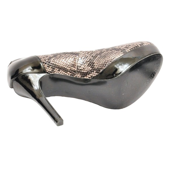 Guess SANDREA 2 Python Print Platform Pump Heel Gray/Black 6/9/9.5 New - Picture 8 of 8